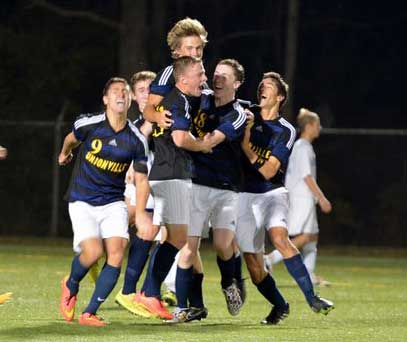 UHS boys soccer stops WC East, stays unbeaten | The Unionville Times